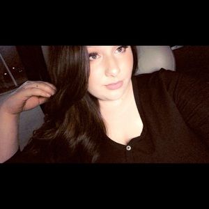 Meet your Posher, Alexis